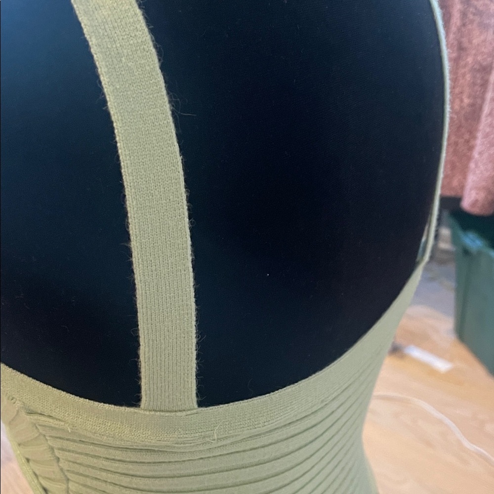 Ribbed Wrap Crop Tank Top - Pale green - Picture 3 of 3